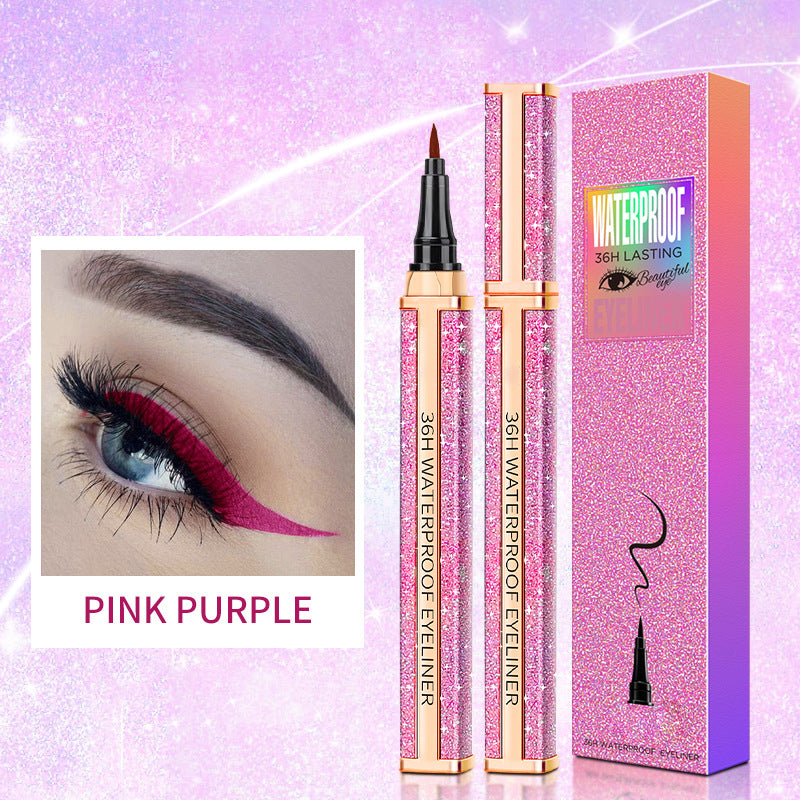 Farget vannfast eyeliner