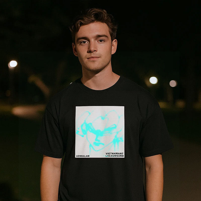 ✨ Glow-in-the-Dark Skisseblokk T-skjorte