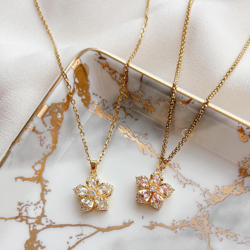 🌸Bauhinia Zirkon Halskjede – Roterende, Stilig og Glitrende