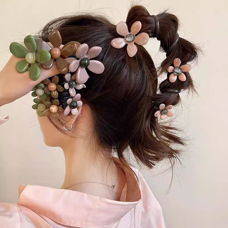 🌸 Elastisk hårbånd med perleblomst 🌸（🔥🎁 Kjøp 1, få 2 gratis!）