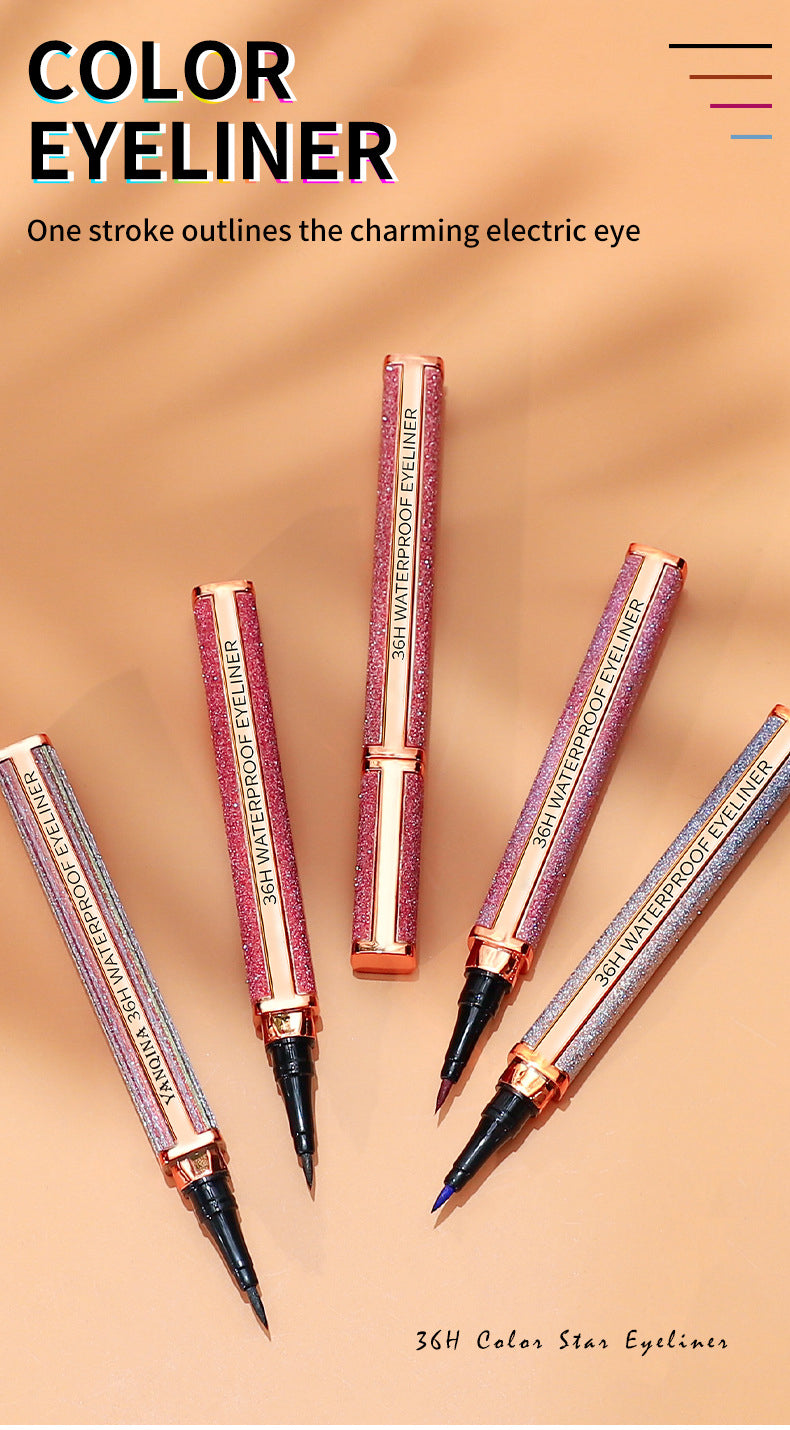 Farget vannfast eyeliner