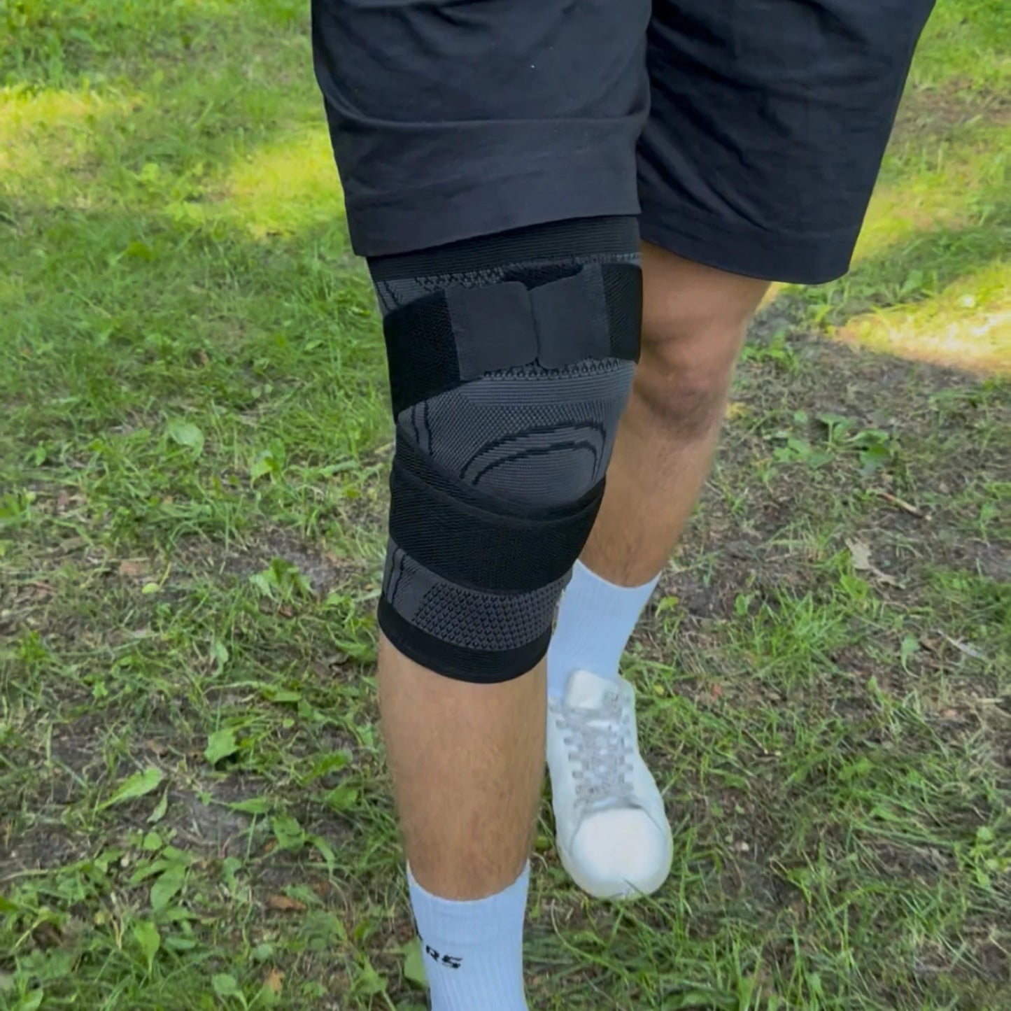 🦵 Utendørs Knebeskyttere med Ankelstropp – Komfort & Sikkerhet