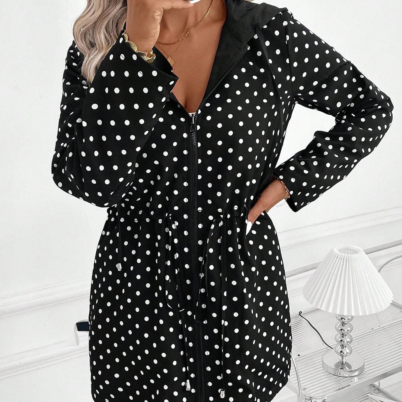 🥻 Damejakke med hette & toveis glidelås