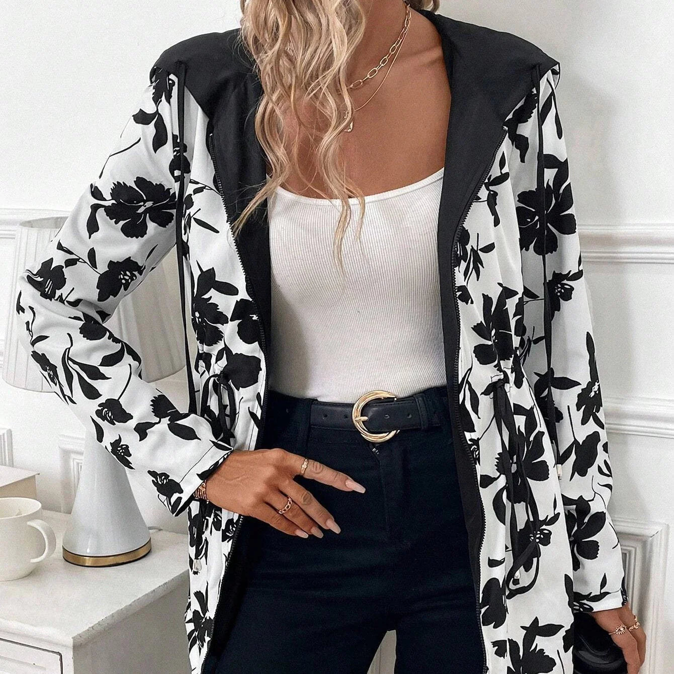 🥻 Damejakke med hette & toveis glidelås